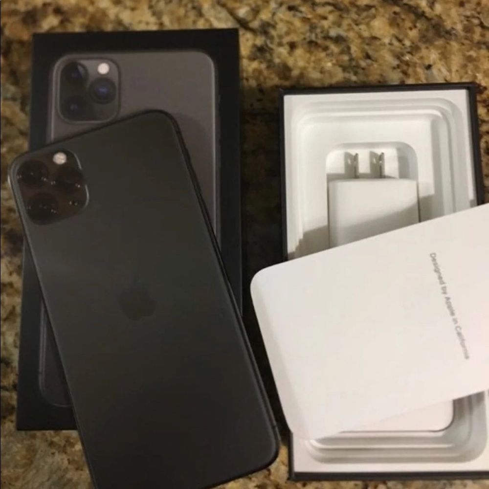 iphone 11 - Picture 2 of 3
